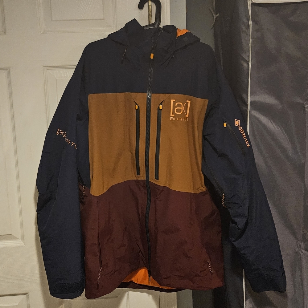 Burton [AK] Swash Jacket Mens Large